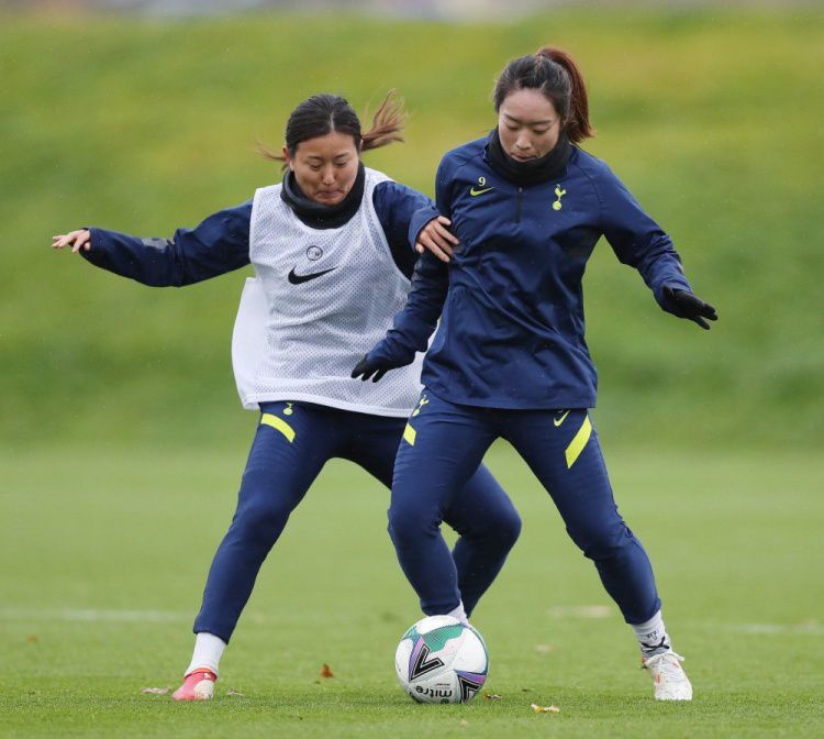 免费裸体视频女性
